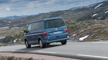 Volkswagen California T6 rear tracking