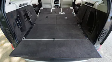 VW Touareg front action