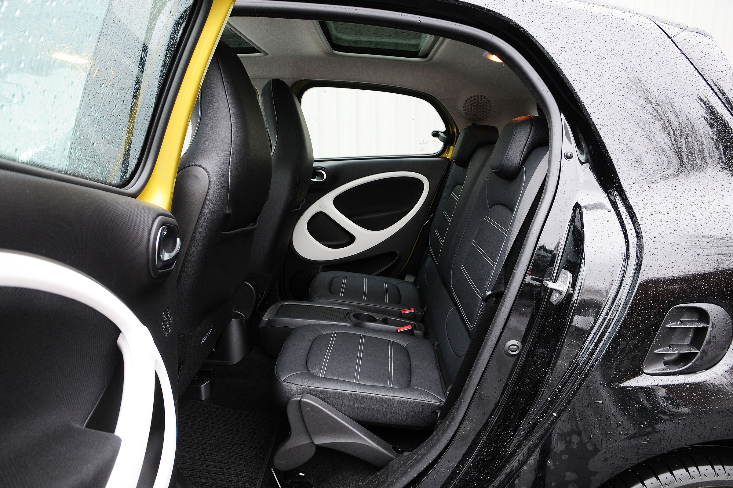 Smart ForFour - rear seats