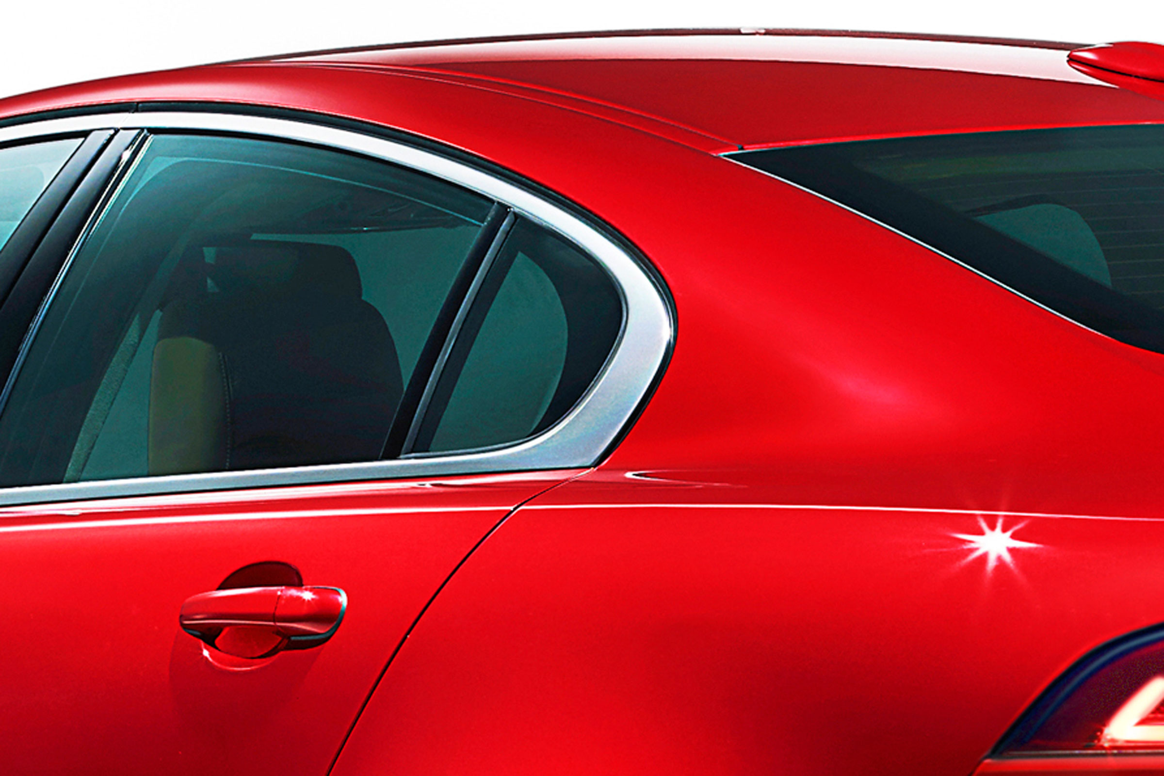 Jaguar XF exclusive image - side detail