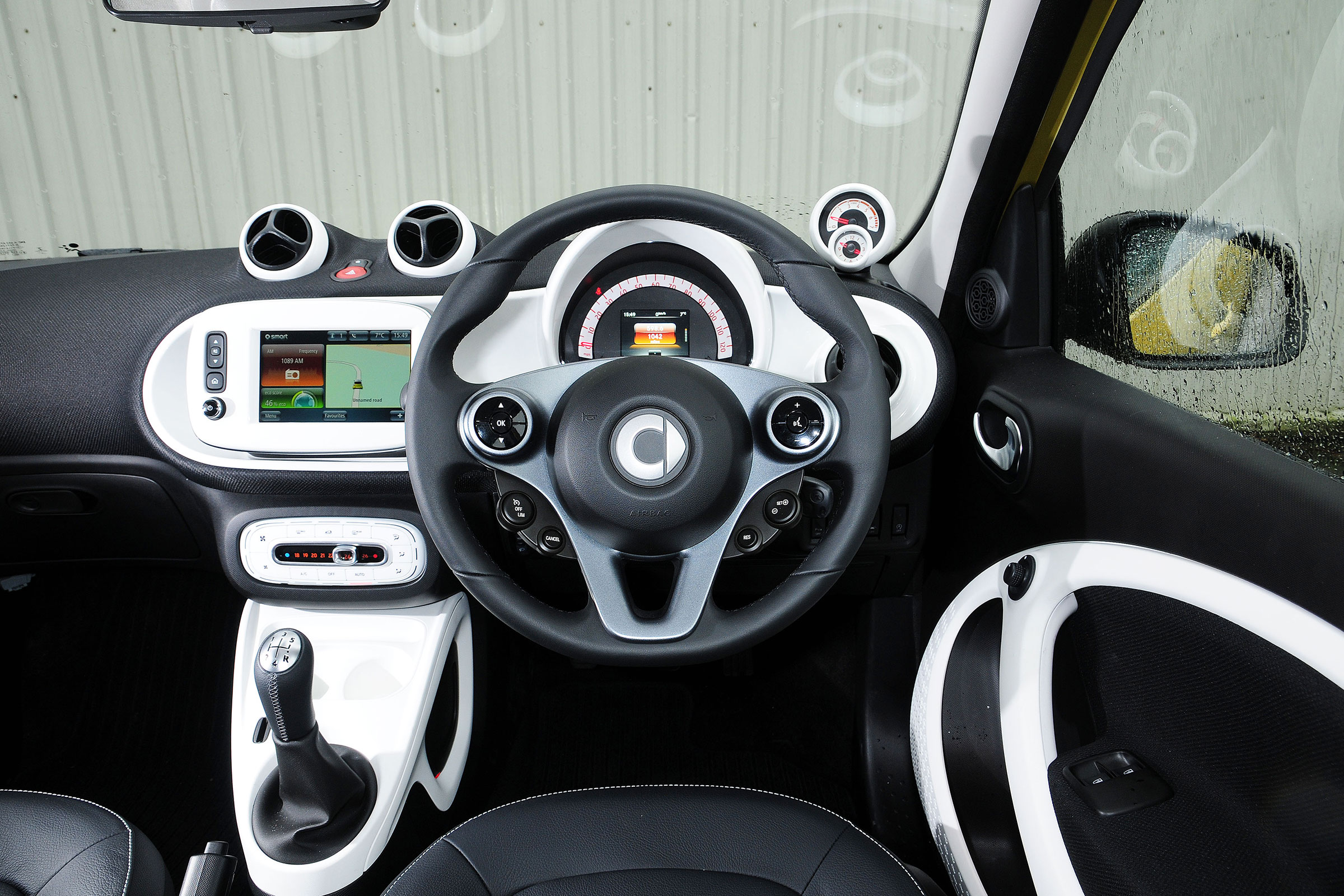 Smart ForFour - cabin