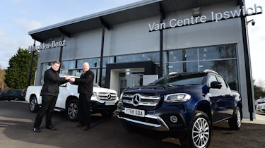 VW Touareg boot