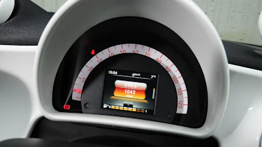 Smart ForFour - dials