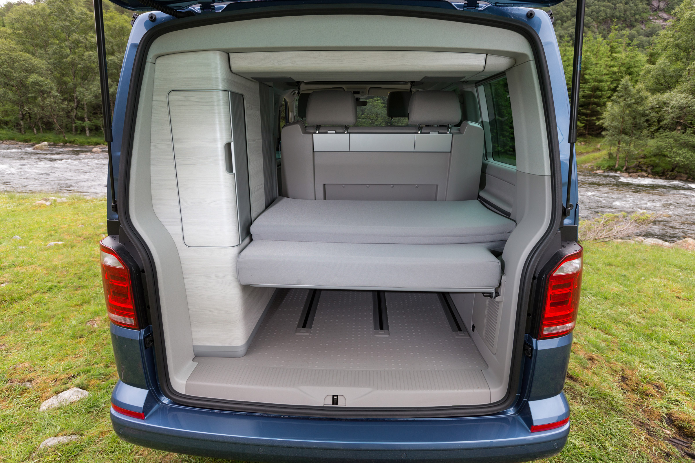 Volkswagen California T6 boot