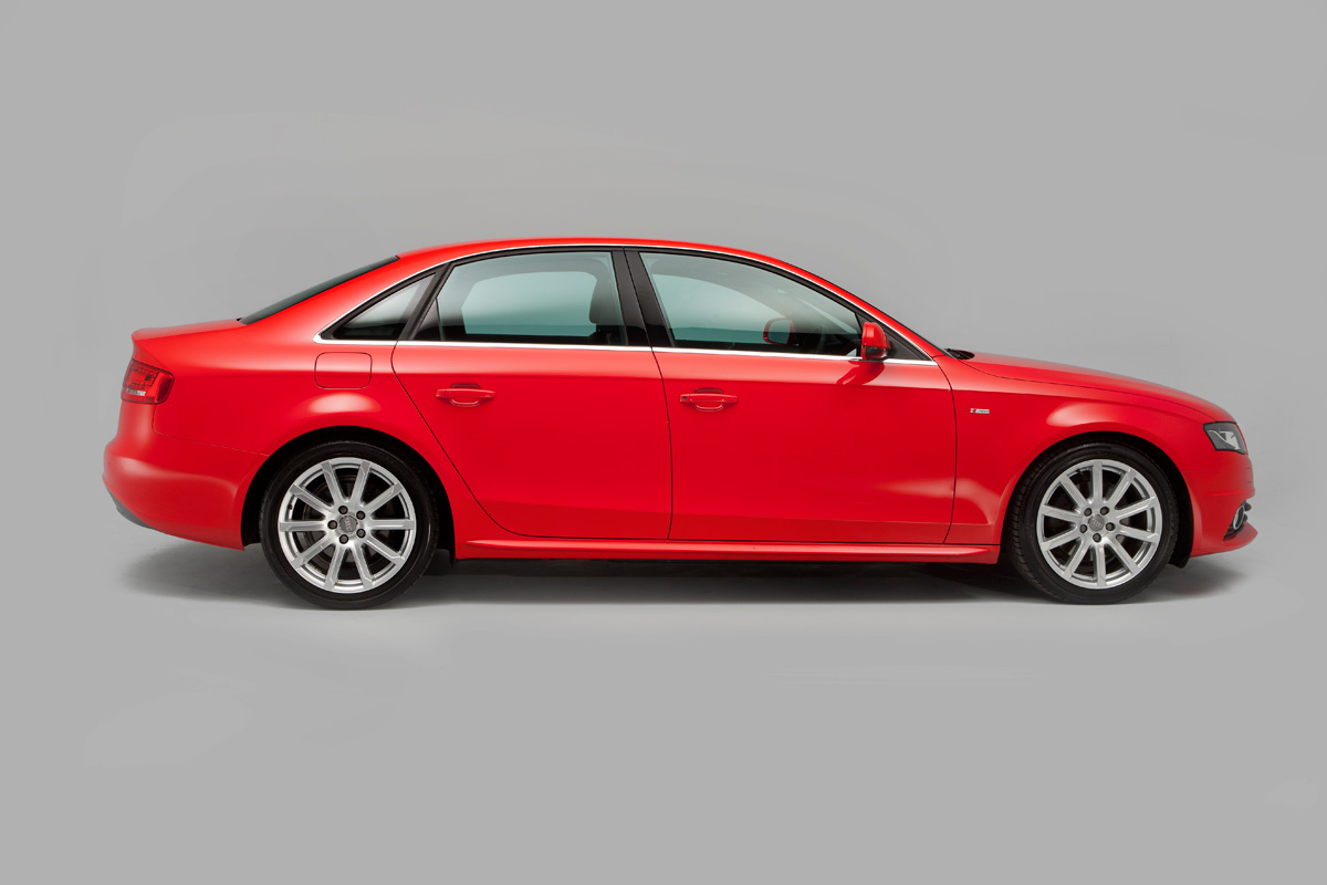 Audi A4 side static
