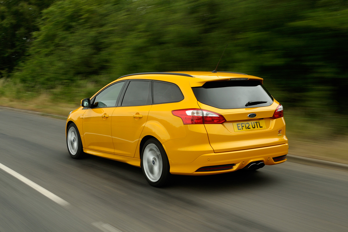 Ford Focus ST Mountune rear view