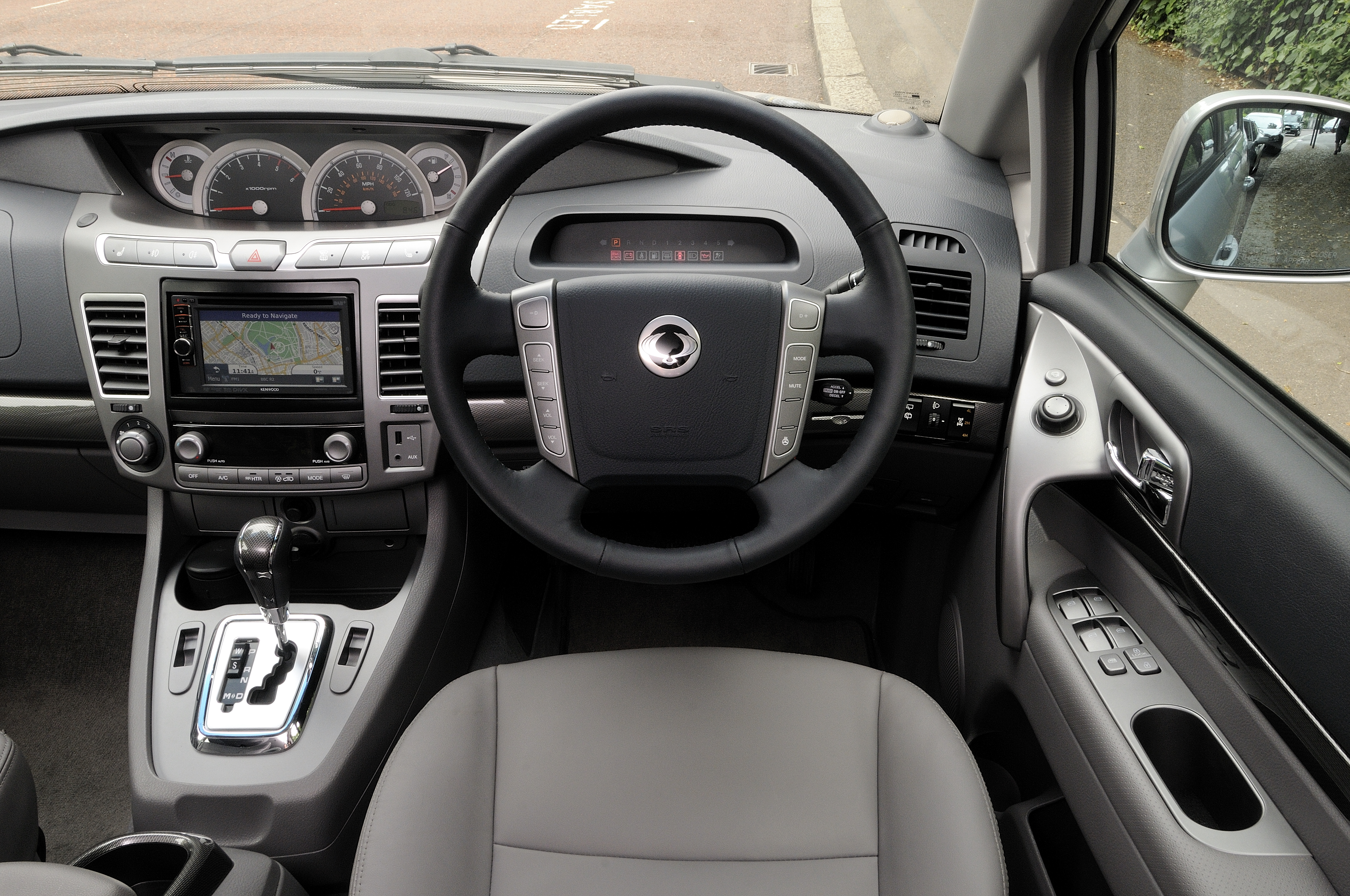 SsangYong Turismo cabin
