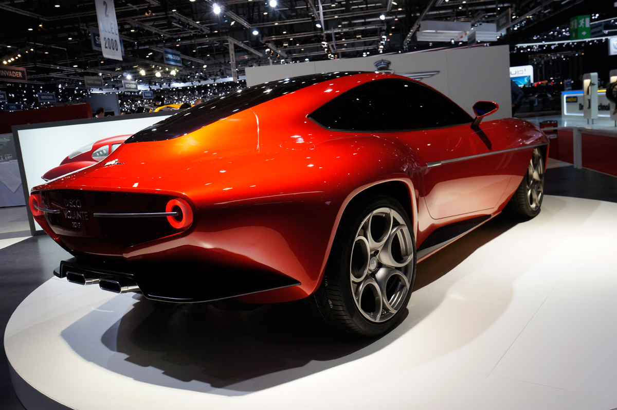 Alfa Romeo Disco Volante by Touring Superleggera motor show pic 3