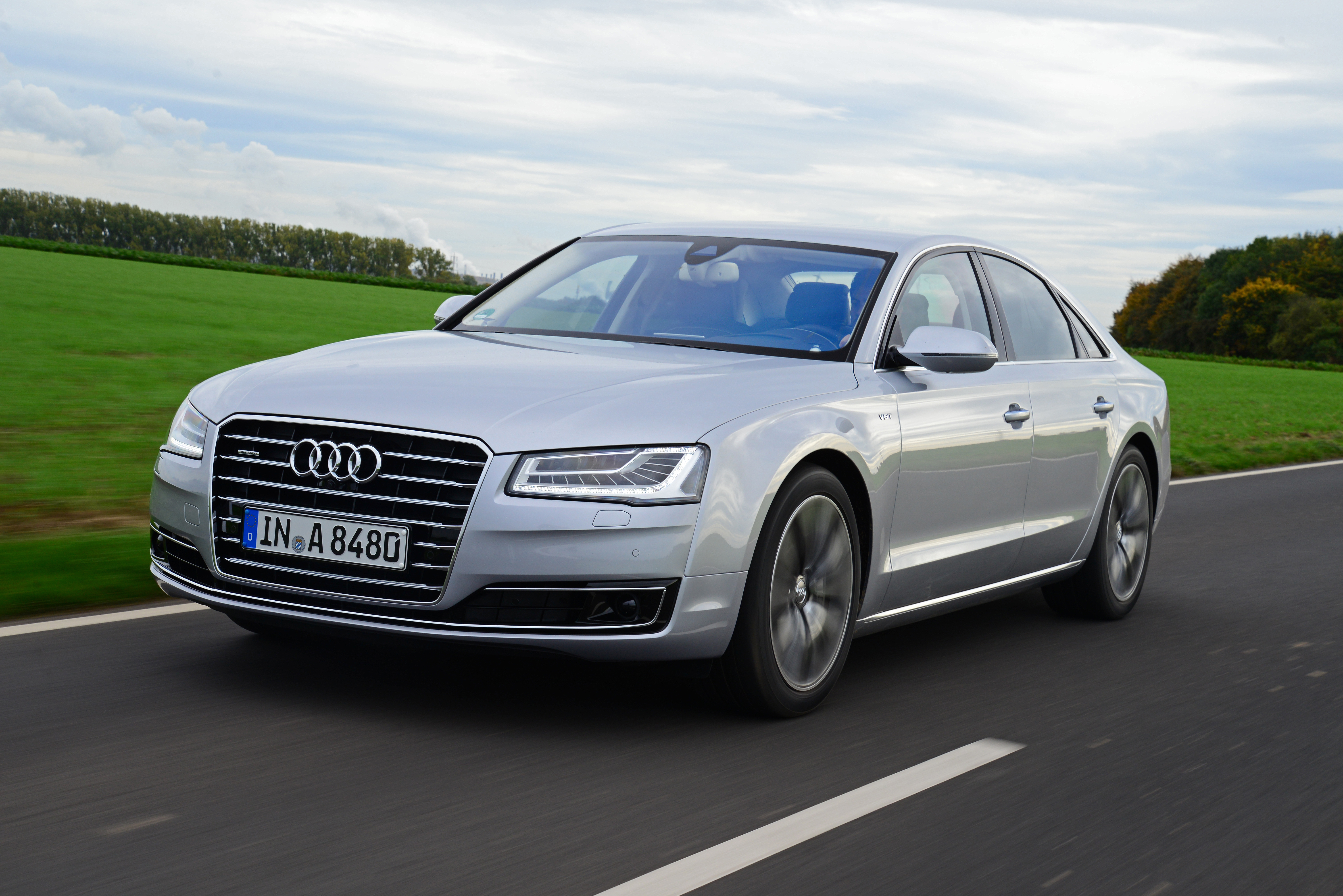 Audi A8 front action