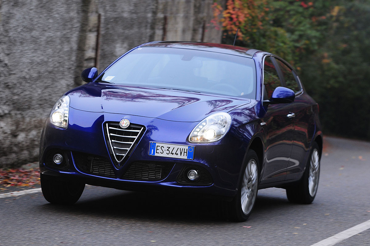 Alfa Romeo Giulietta Front action