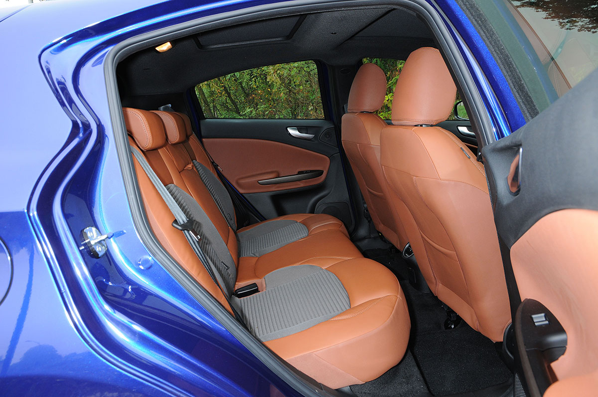 Alfa Romeo Giulietta Rear seats