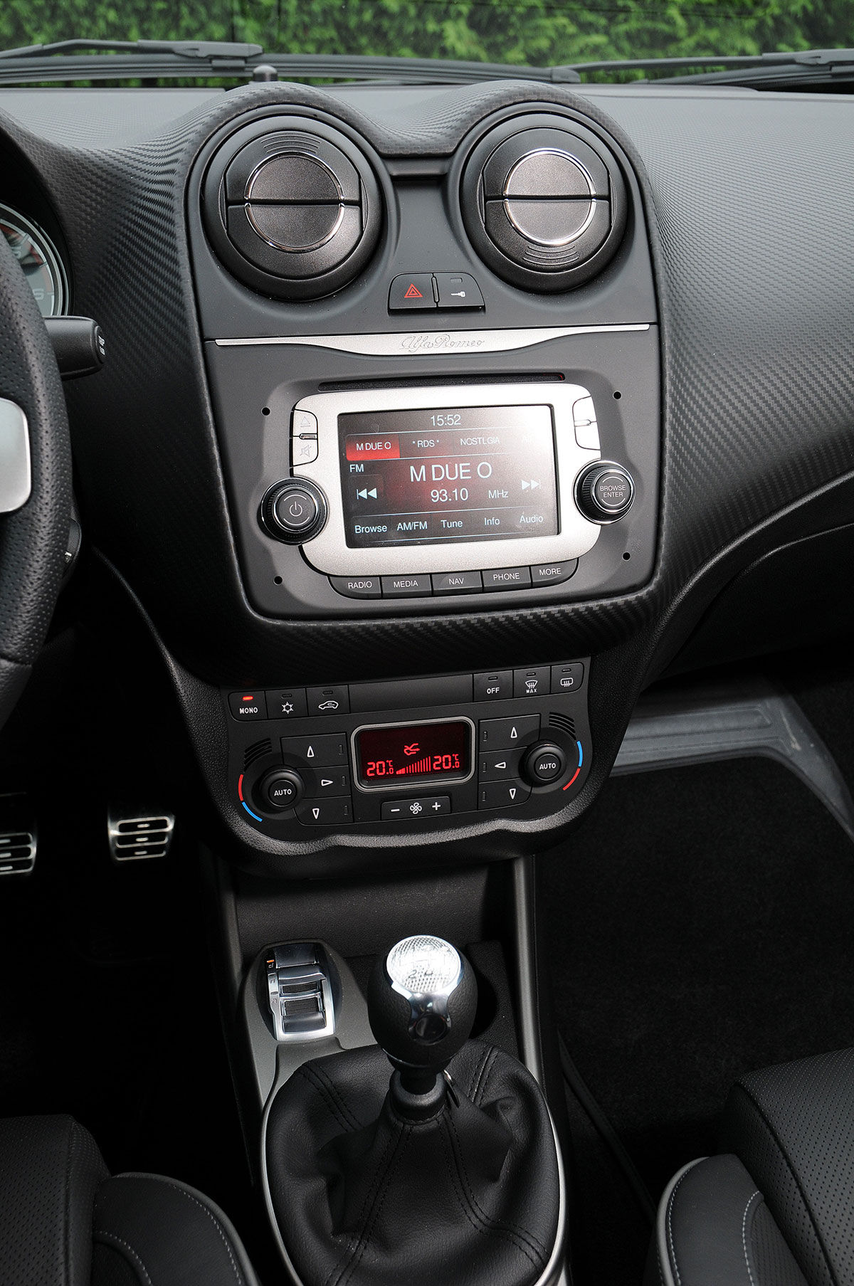 Alfa Romeo Mito Console