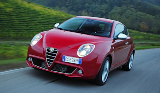 Alfa Romeo Mito Front action
