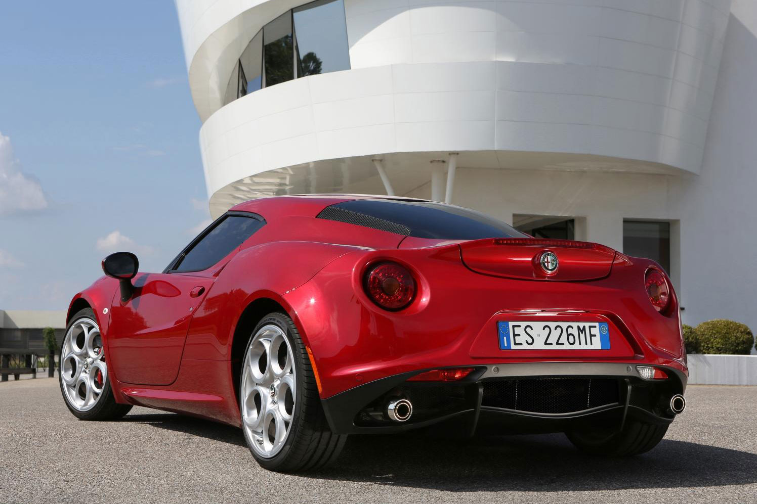 Alfa Romeo 4C rear static
