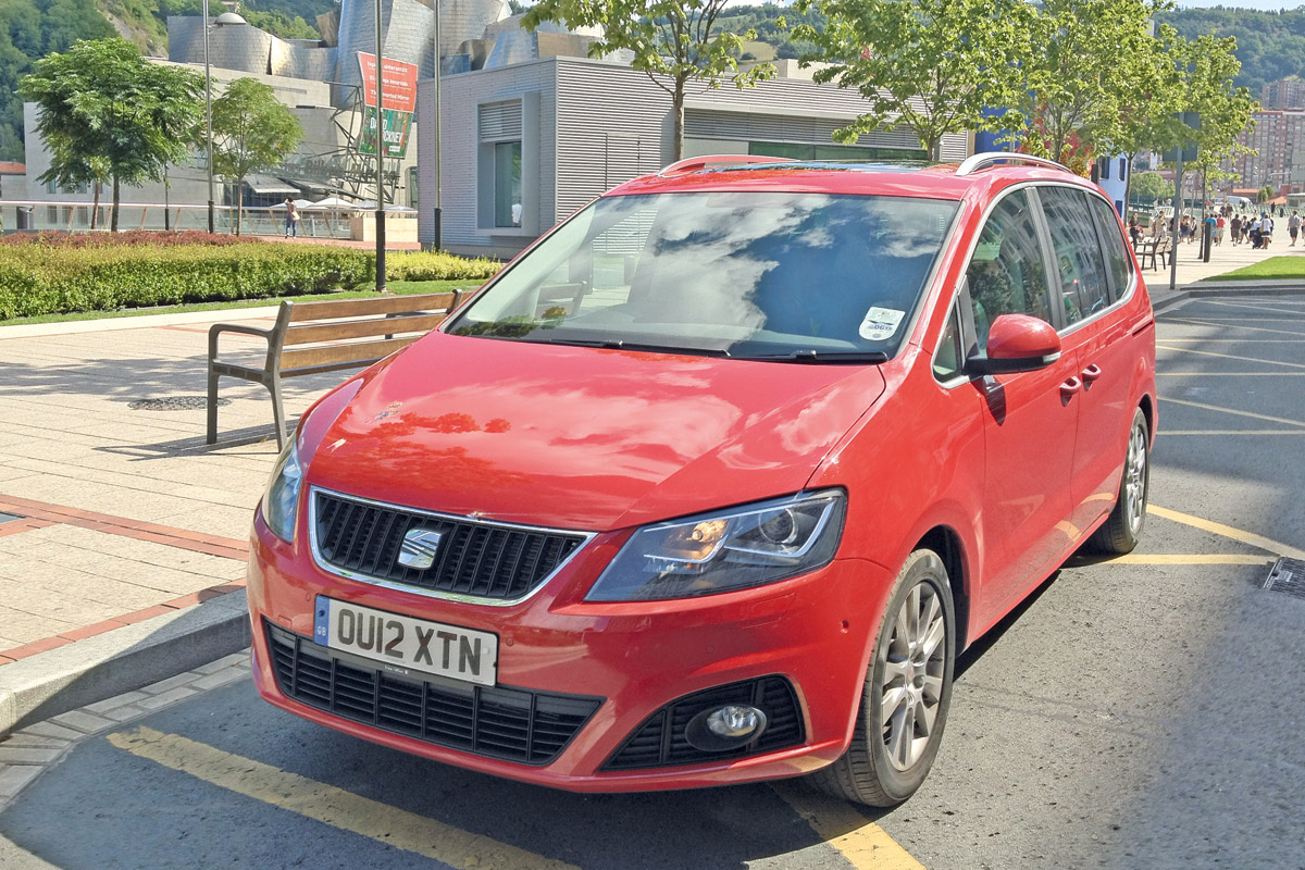 SEAT Alhambra front