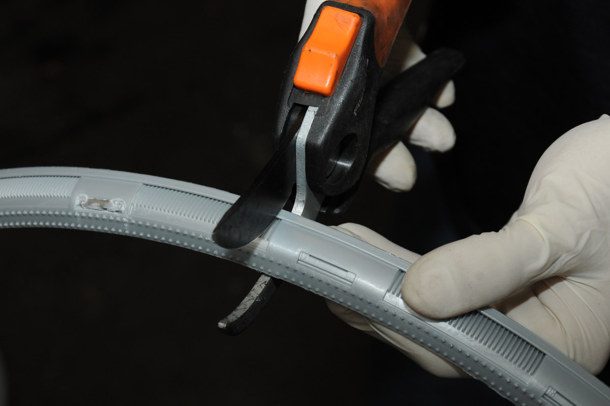 Alloygator wheel protector cutting