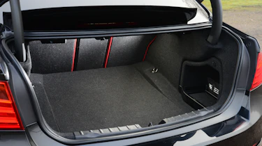Alpina D3 boot space