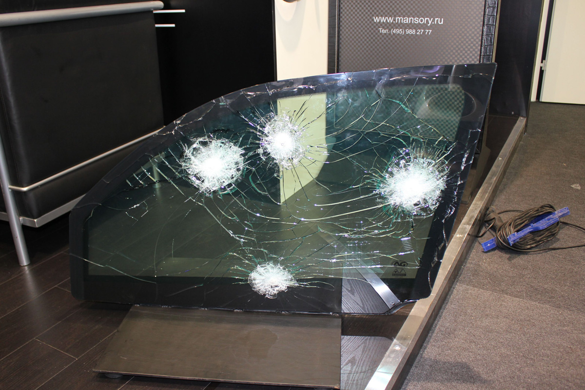 Toyota Land Cruiser armoured glass 