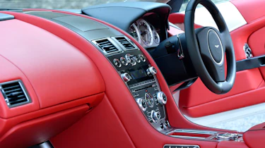 New Aston Martin DB9 dash