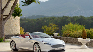 Aston Martin DB9 Volante front three-quarters