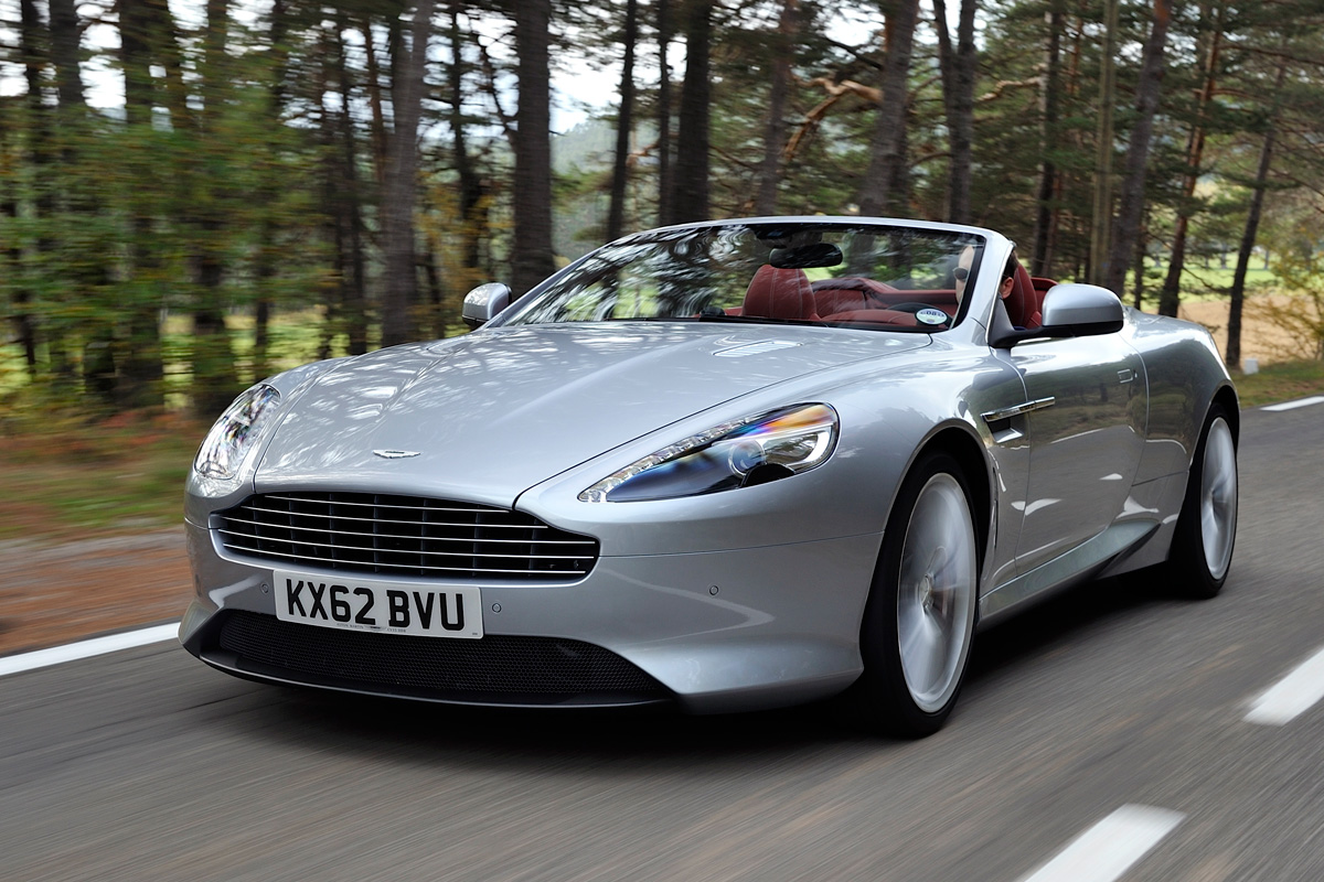 Aston Martin DB9 Volante front action