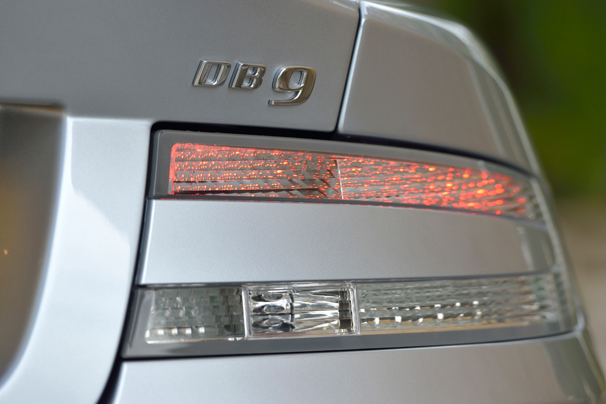 Aston Martin DB9 Volante detail