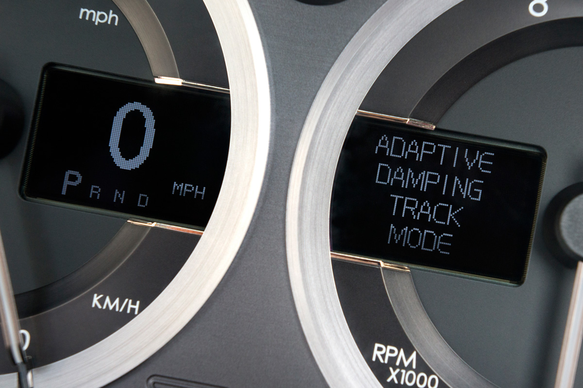 Aston Martin DB9 Volante dials