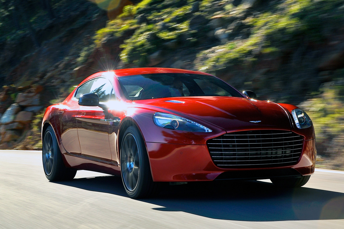 Aston Martin Rapide S front tracking