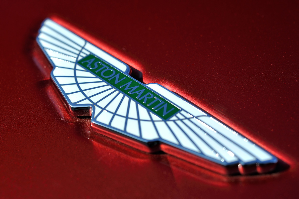 Aston Martin Rapide S logo