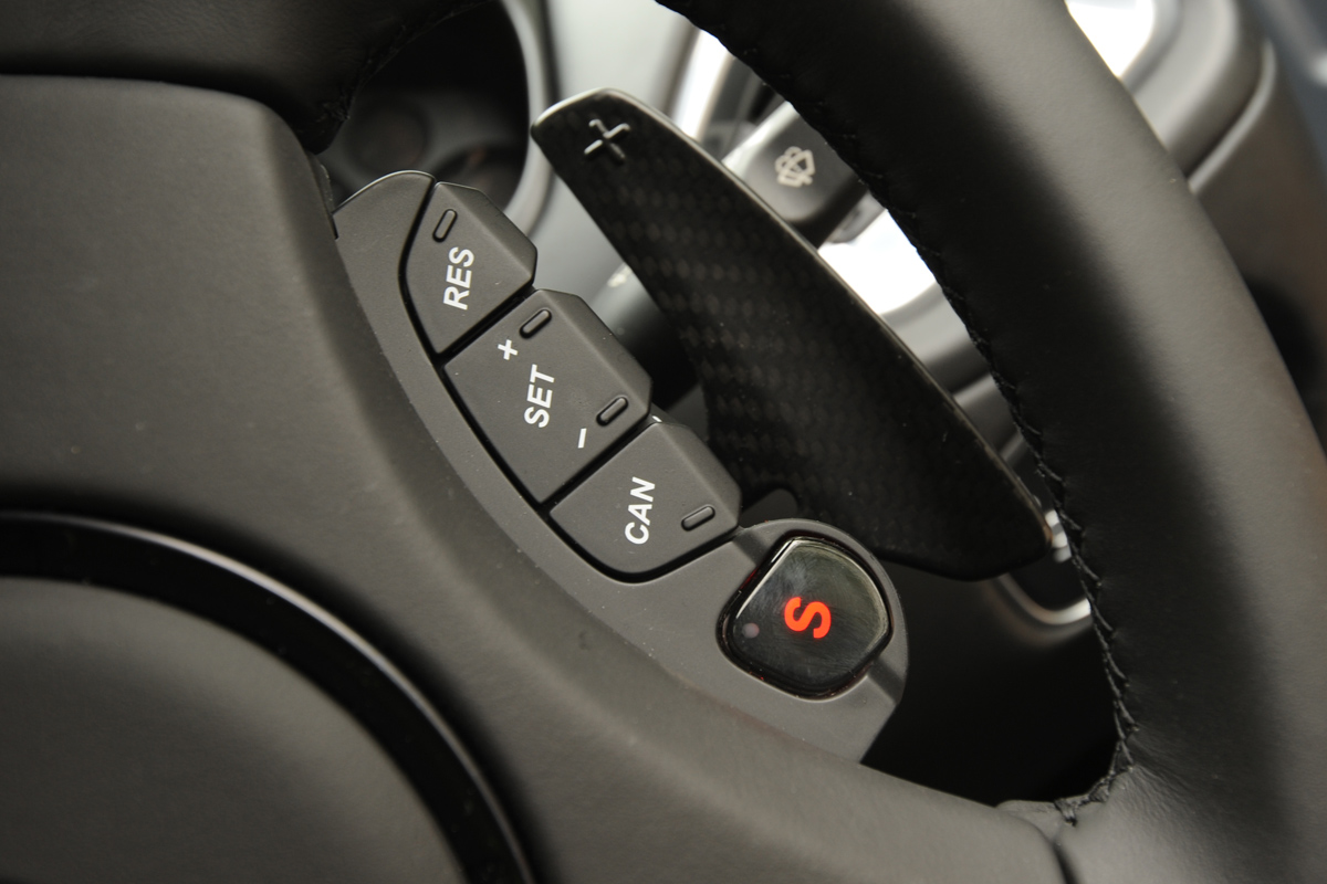 Aston Martin Vanquish Centenary Edition paddles