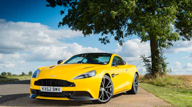 Aston Martin Vanquish front-three-quarters