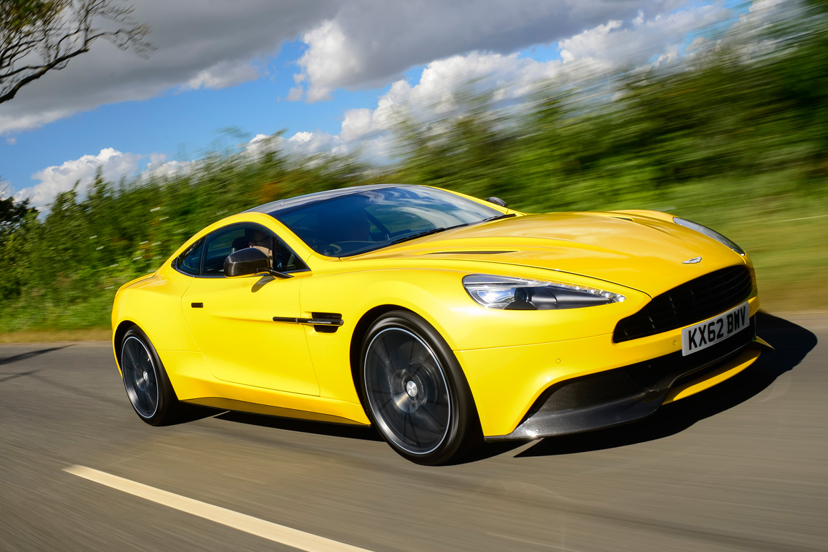 Aston Martin Vanquish front tracking