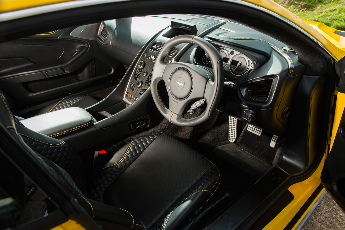 Aston Martin Vanquish interior