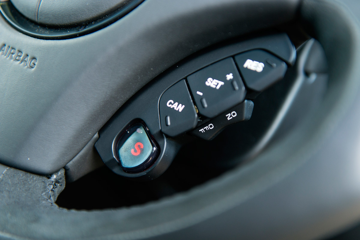 Aston Martin Vanquish paddle detail