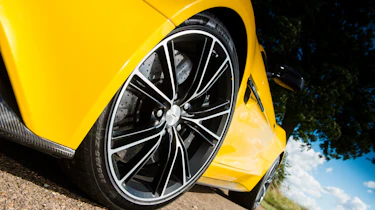Aston Martin Vanquish wheels