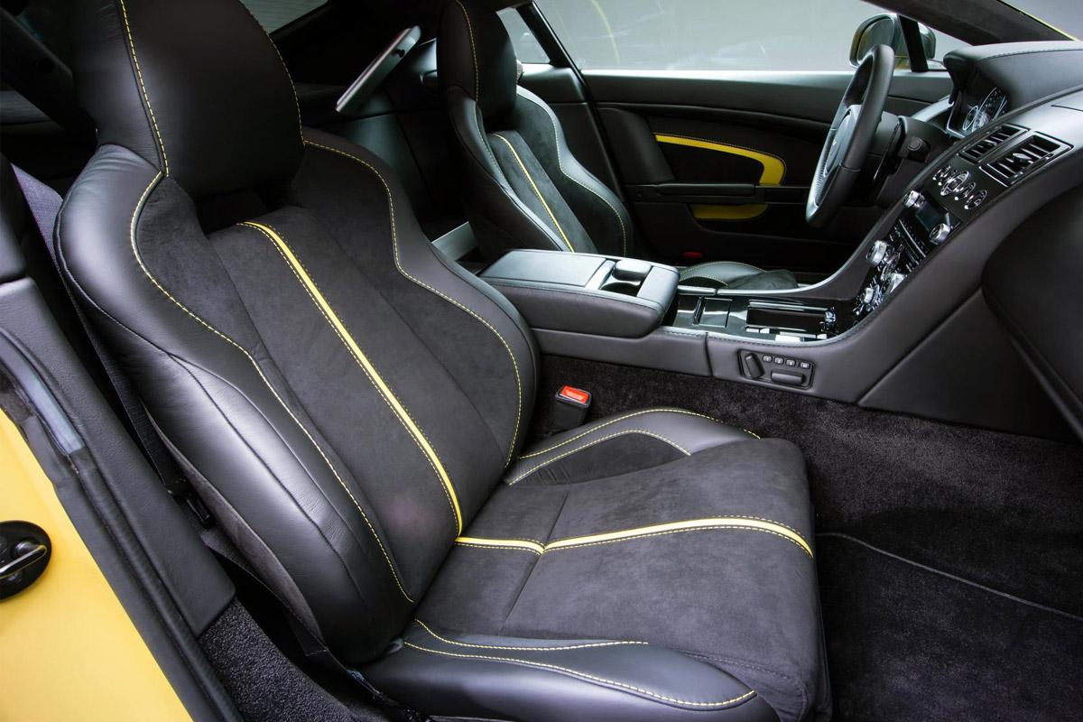 Aston Martin V12 Vantage S 2014 interior