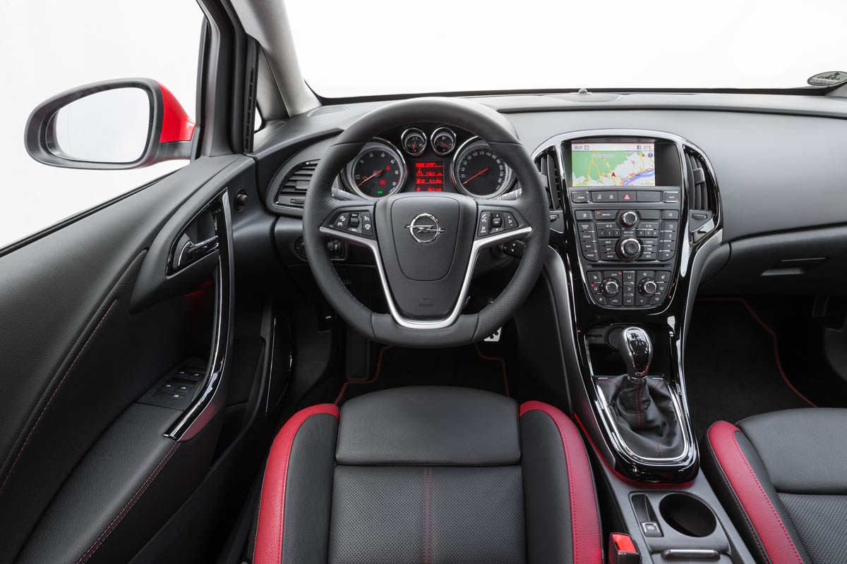 Vauxhall Astra BiTurbo dash
