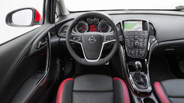 Vauxhall Astra BiTurbo dash