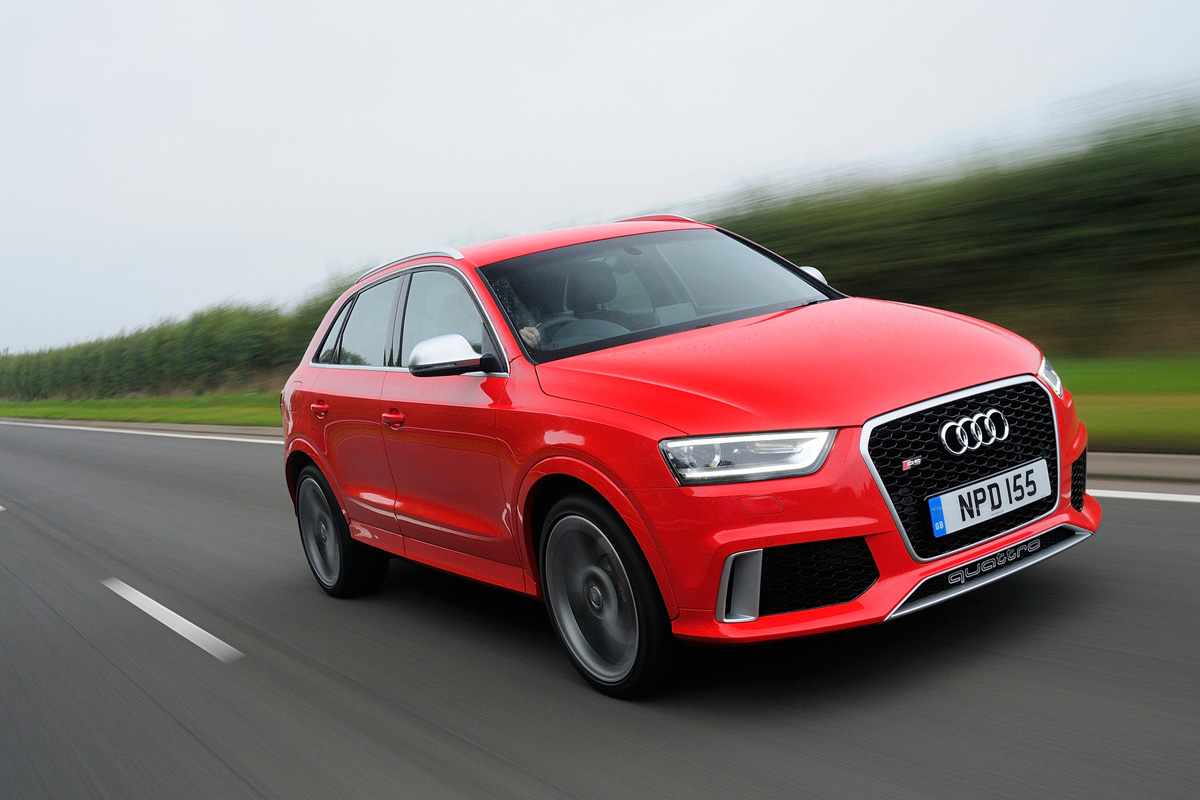 Audi RS Q3 front tracking