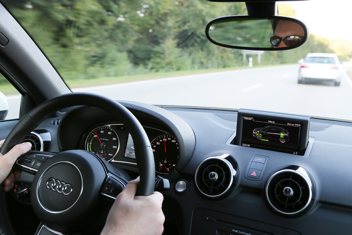 Audi A1 e-tron interior