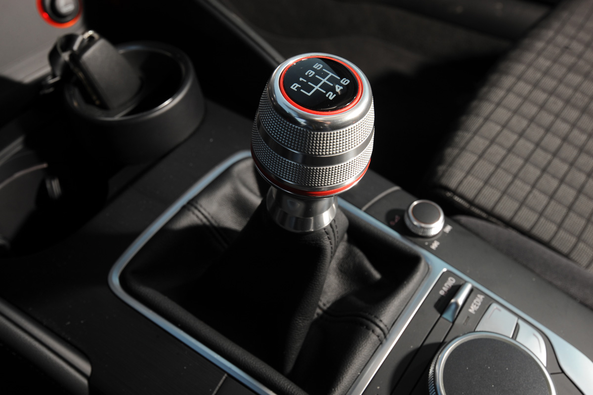 Audi A3 Sportback gear lever