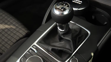 Audi A3 Sportback gear lever