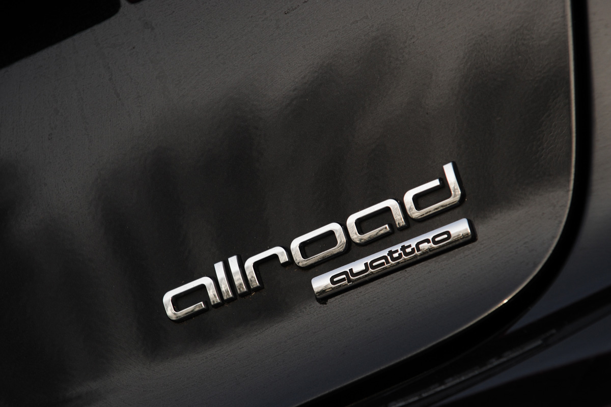 Audi A6 Allroad badge