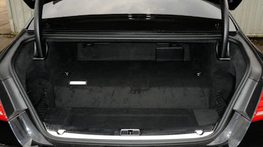 Audi A8L Hybrid 2.0 TFSI boot