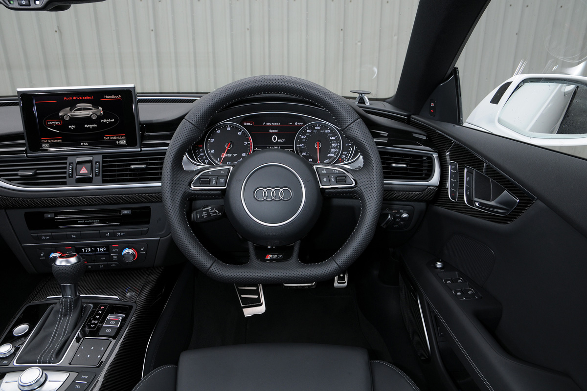 Audi RS7 interior 