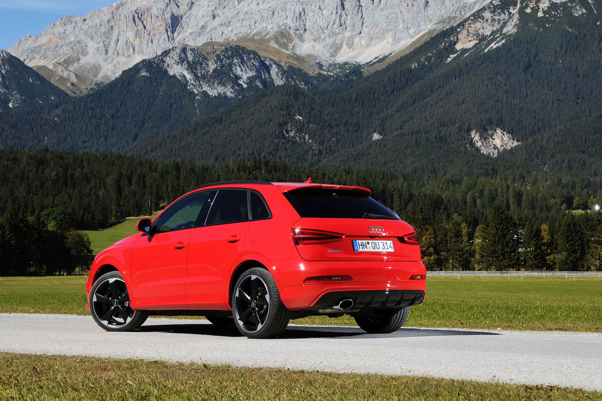Audi RS Q3rear static