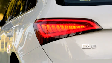 Audi Q5 2.0 TFSI S line light