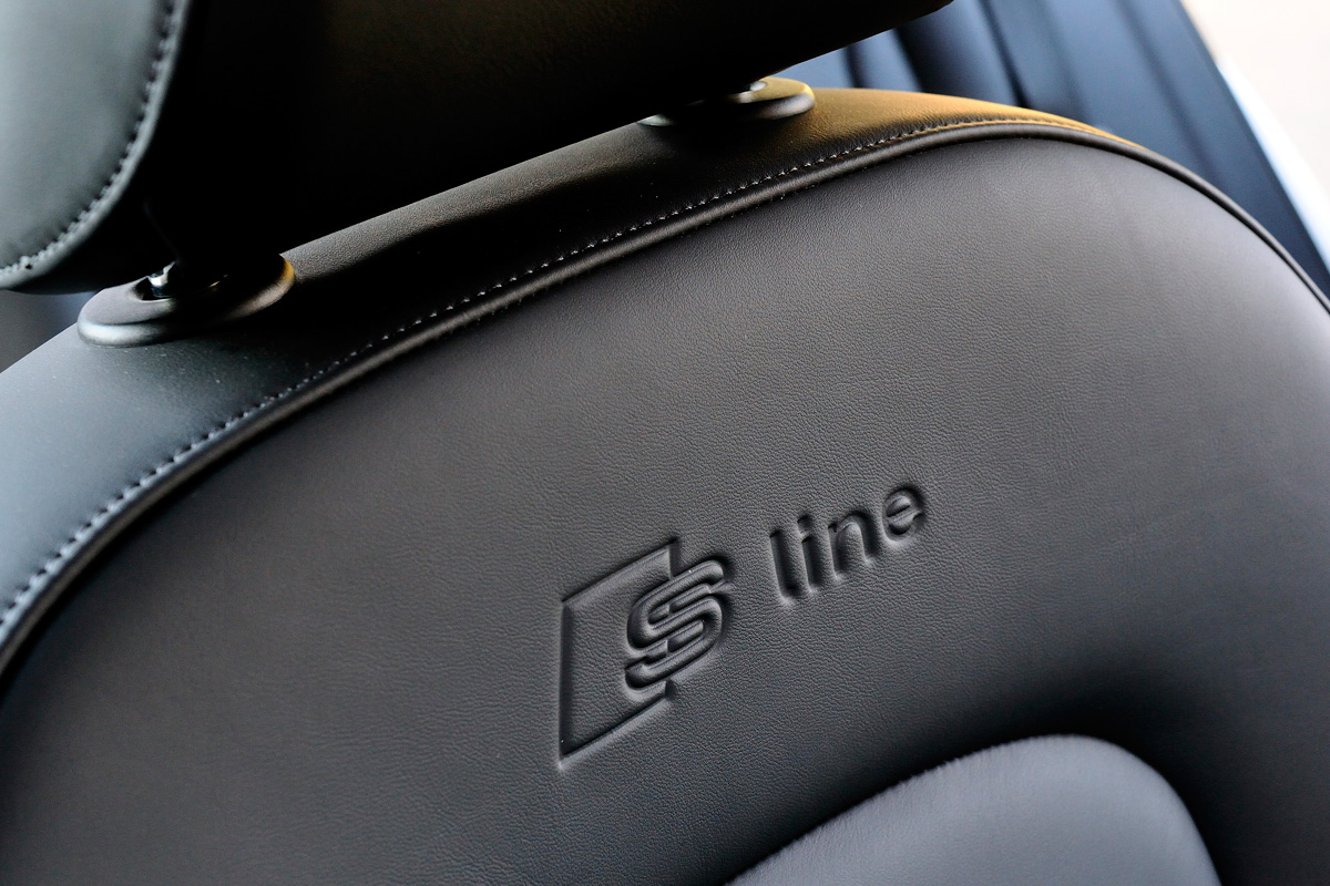 Audi Q5 2.0 TFSI S line seat detail