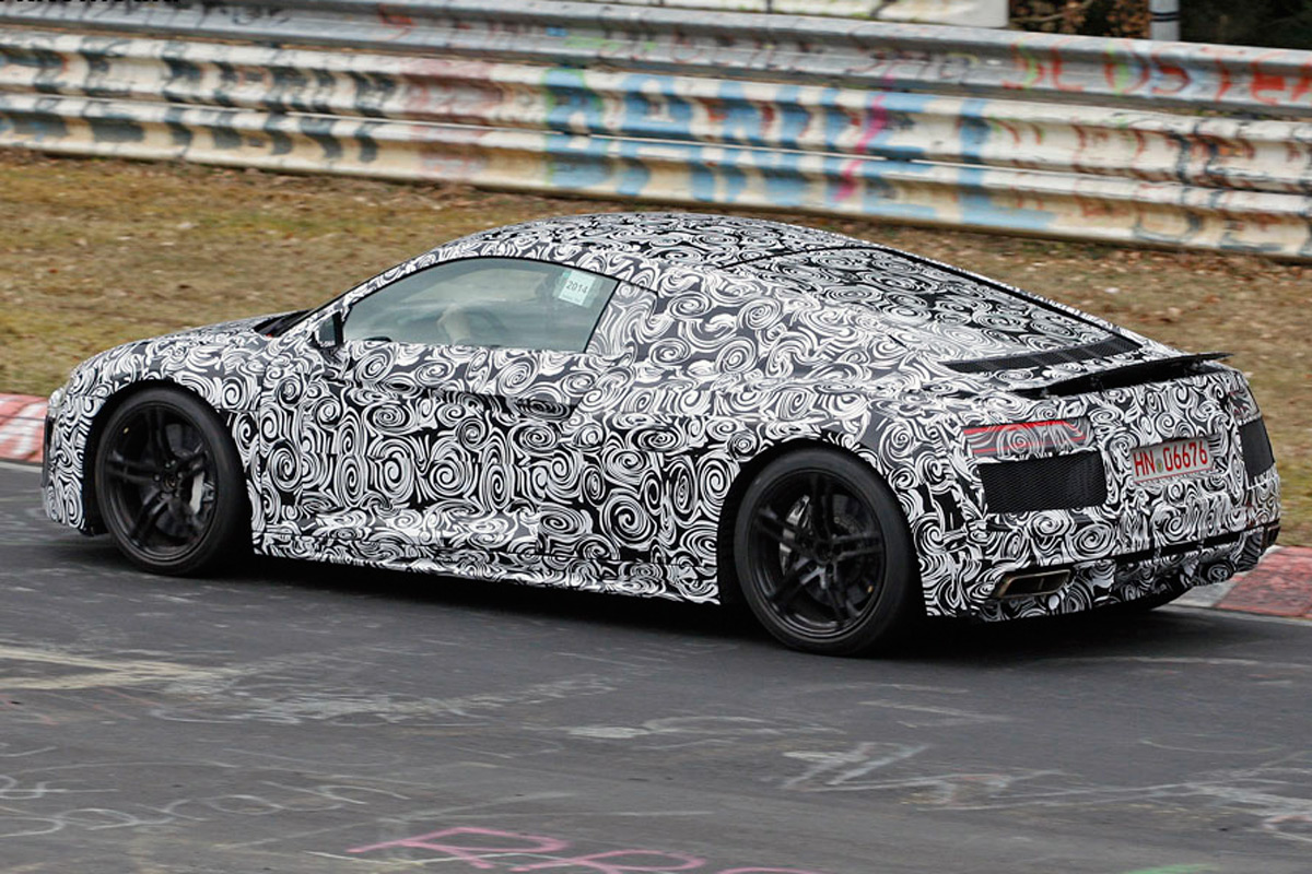 Audi R8 rear quater