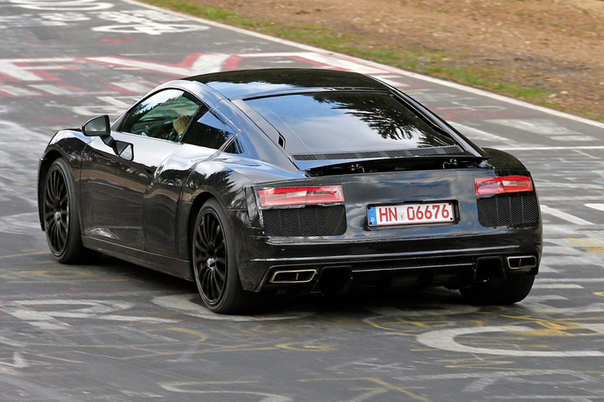 Audi-R8-rear
